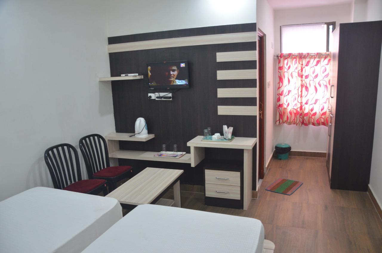 Hotel Pyara Palace Gaya Quarto foto