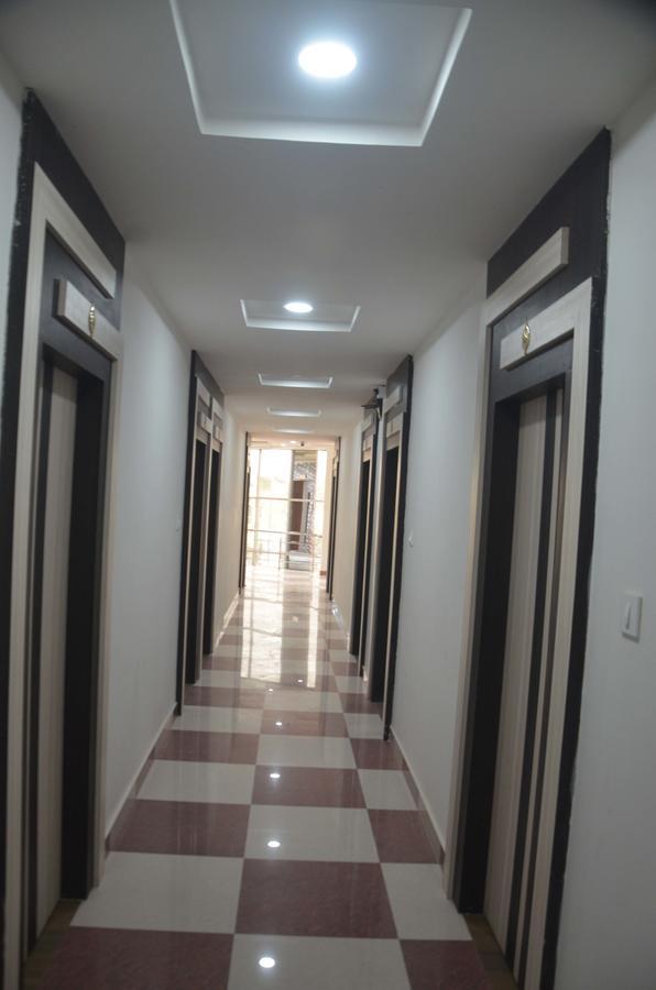 Hotel Pyara Palace Gaya Quarto foto